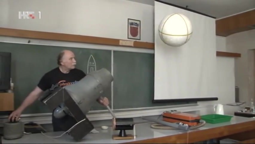 znanstvenapredstavaprirodopolisnainstitutuzafiziku10.jpg